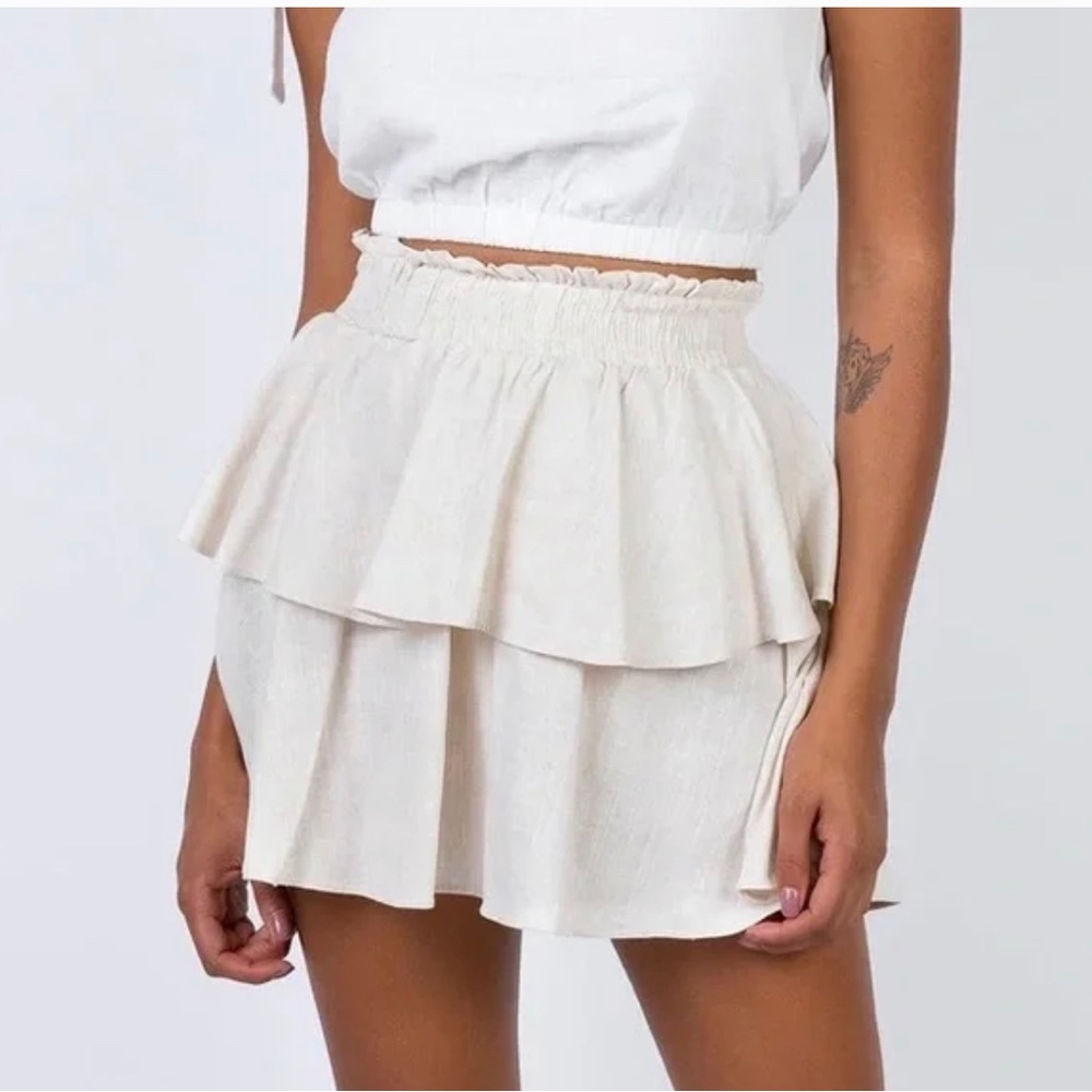 Princess Polly greta mini skirt oatmeal khaki colored ruffled tiered SZ 2 cotton